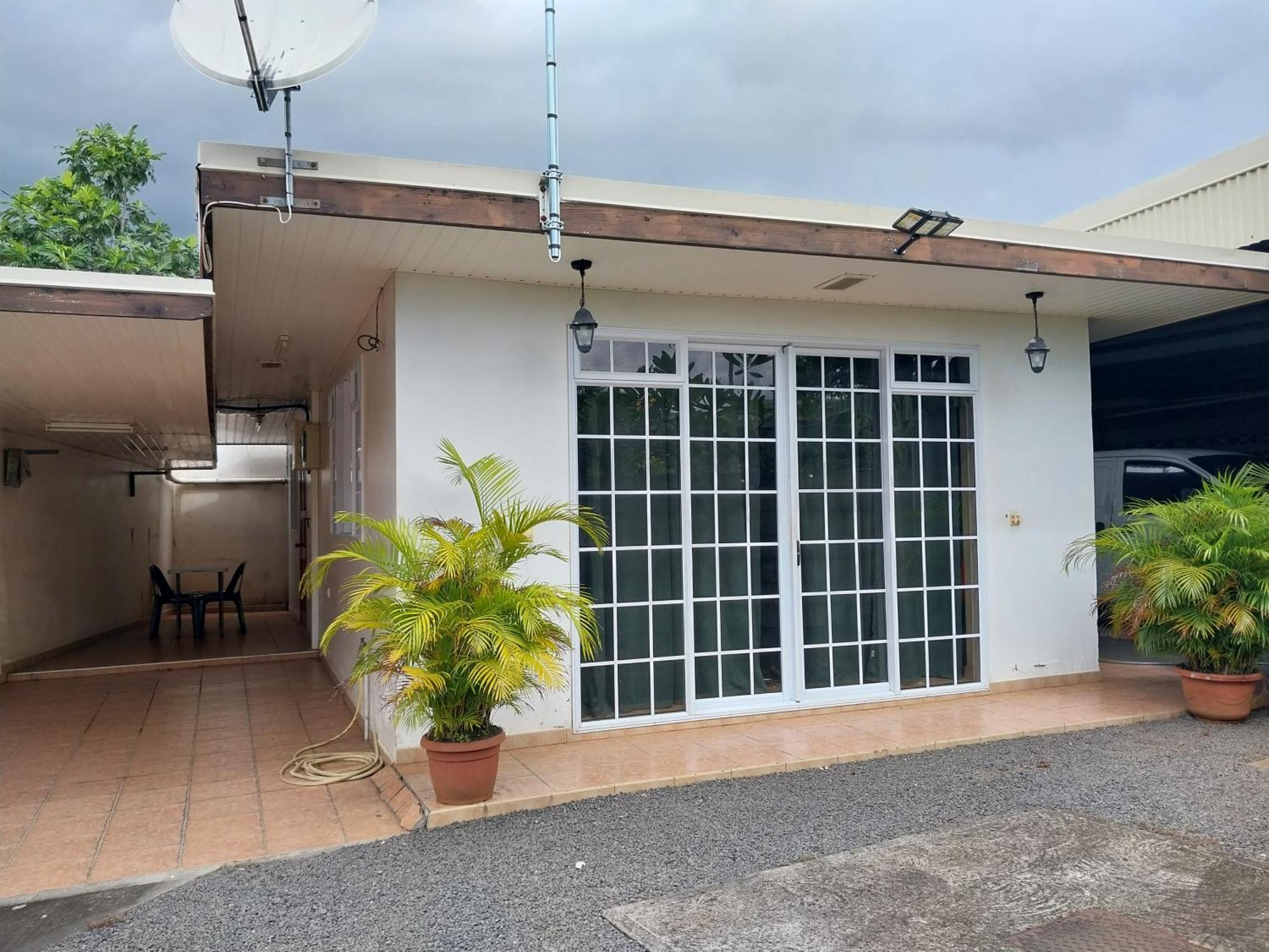 Chaine Lodge Maison Entiere Free Parking & Wifi 3Min De L'Aeroport Faaa Dış mekan fotoğraf